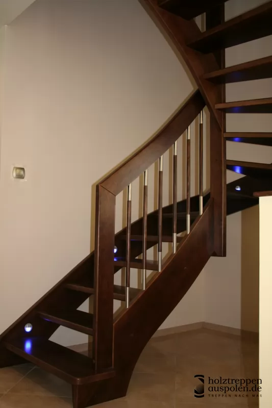 Gebeizte Buchentreppe