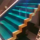 Faltwerktreppe mit Glas